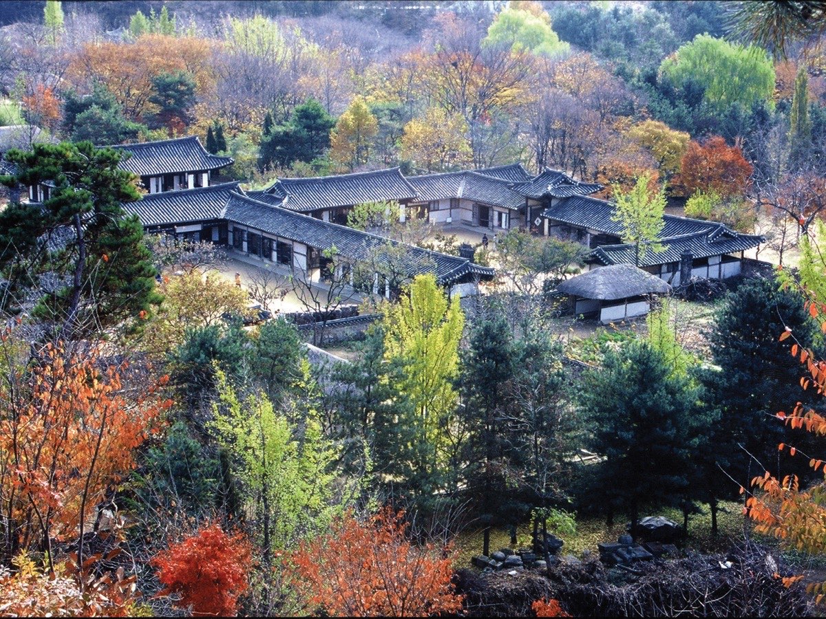 Traditional houses at the Korean Folk Village